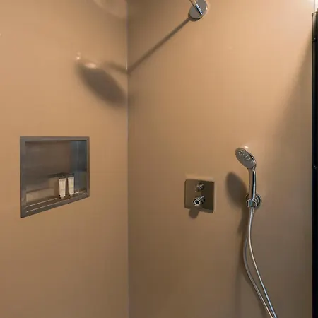 Newly Built Loft On Hotspot Location, Fast Wifi