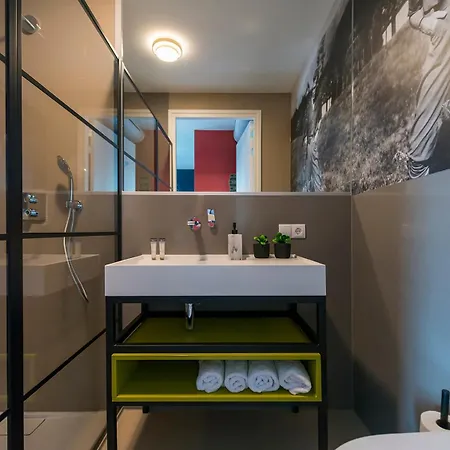 Newly Built Loft On Hotspot Location, Fast Wifi * Tilburg
