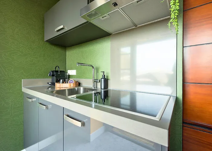 Apartamento Near Center - New Bathroom & Bed