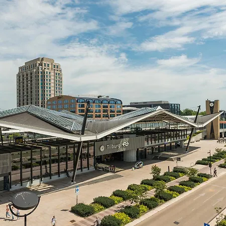 Near Center - New Bathroom & Bed Apartment